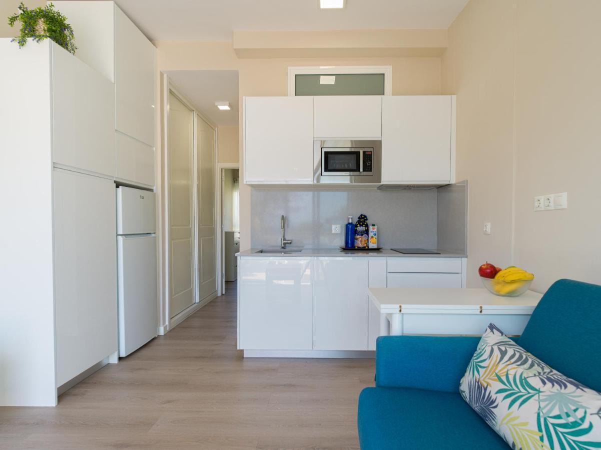 Homeforguest Modern Apartment In San Agustin 2 Min From The Beach San Bartolome Bagian luar foto